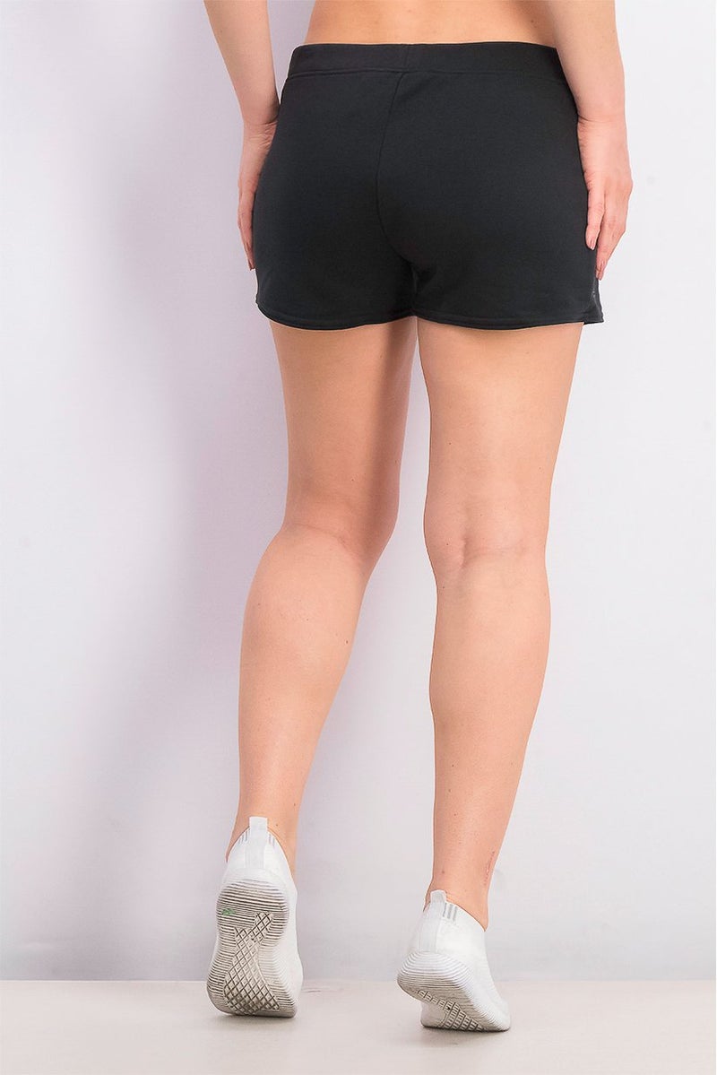 PUMA شورتات سويت للنساء من فيراري، ليلة بلا قمر وأسود - Image 2